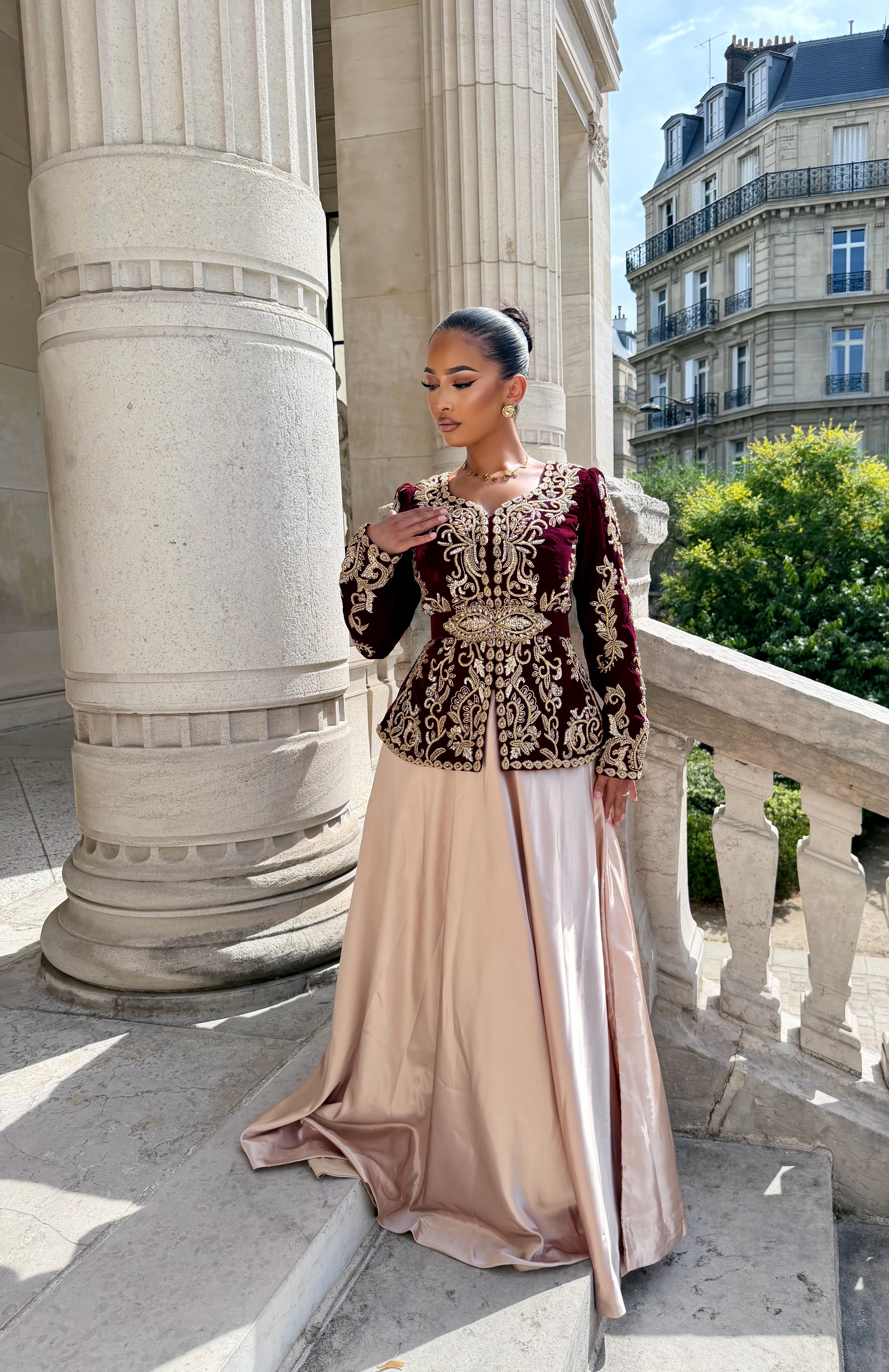 Karakou set Jenny