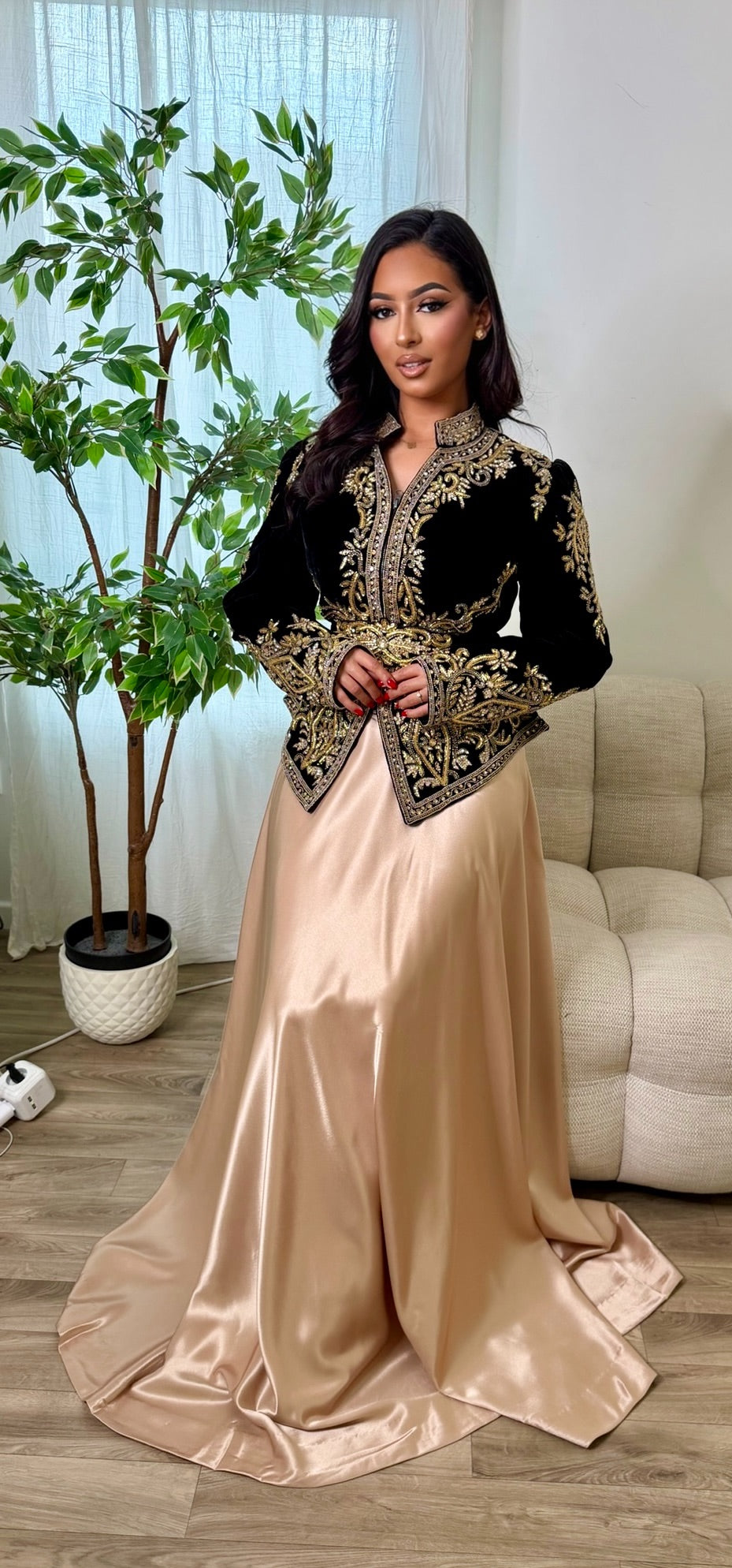 Karakou set Alina