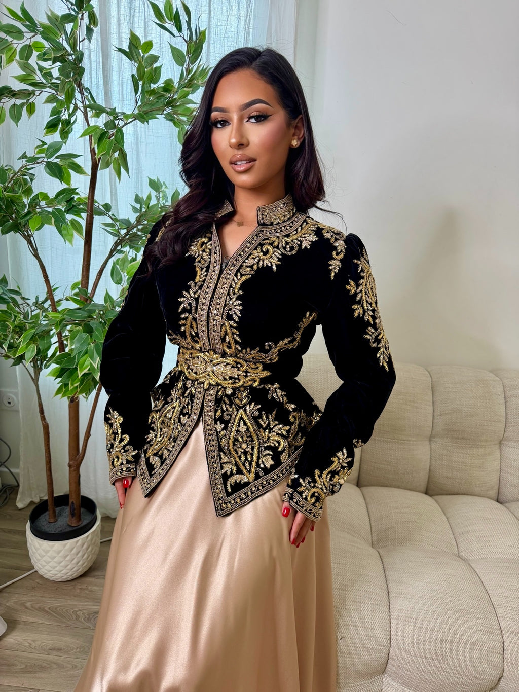Karakou set Alina