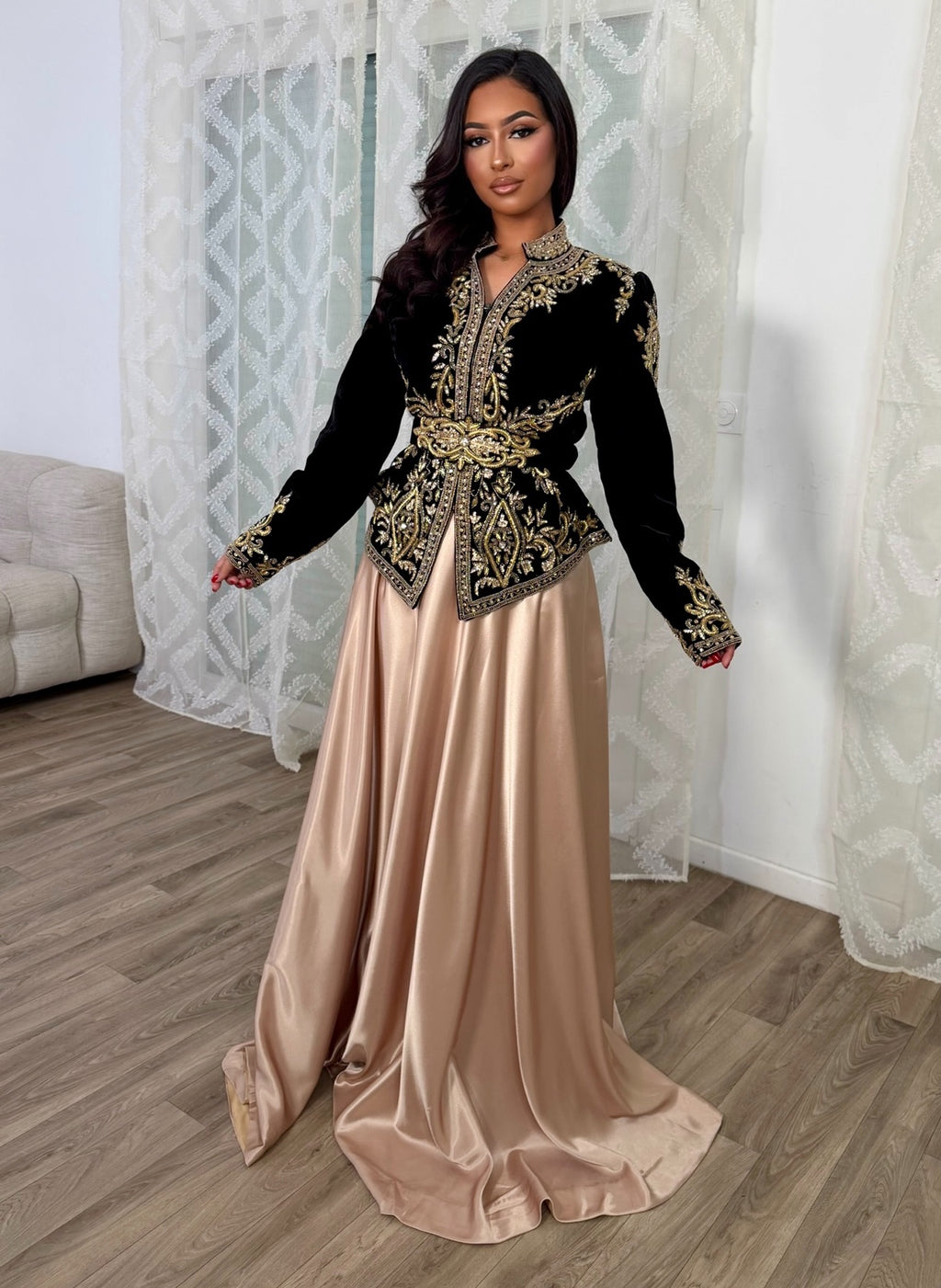 Karakou set Alina