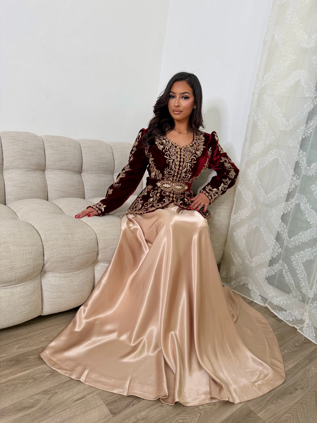 Karakou set Jenny
