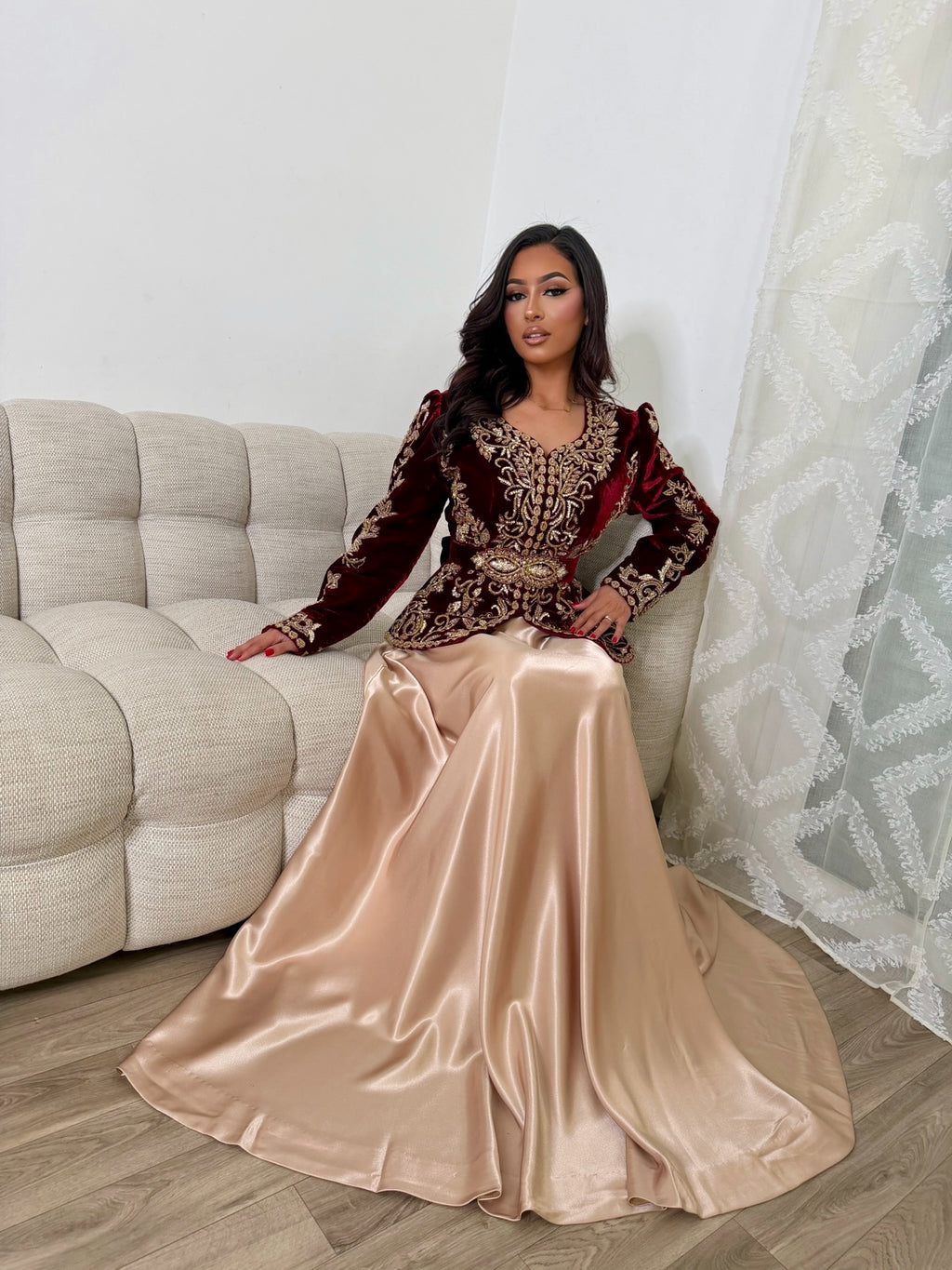 Karakou set Jenny