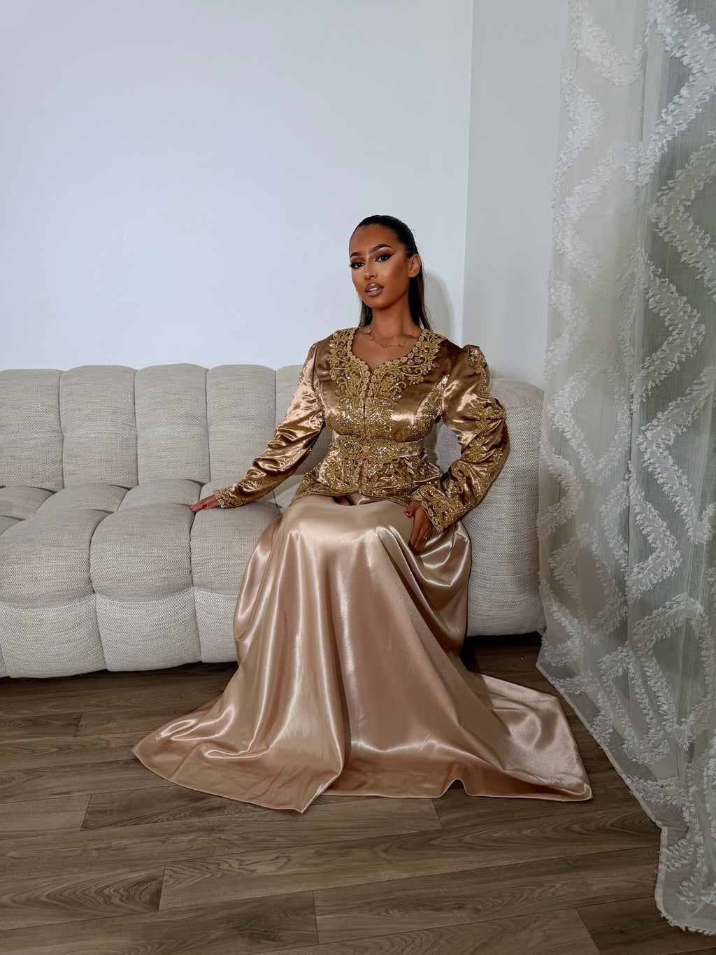 Karakou set Jenny