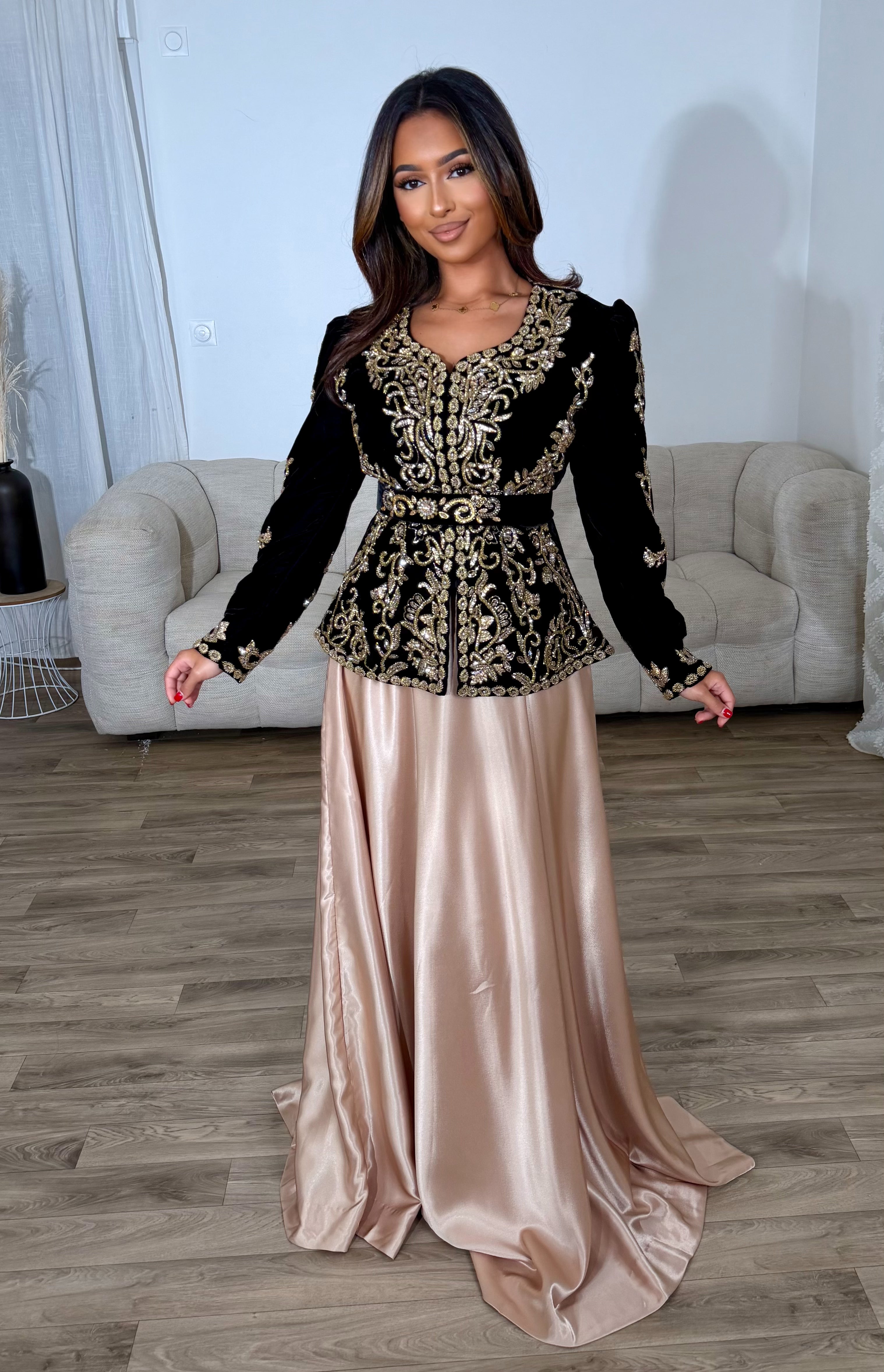 Karakou set Jenny